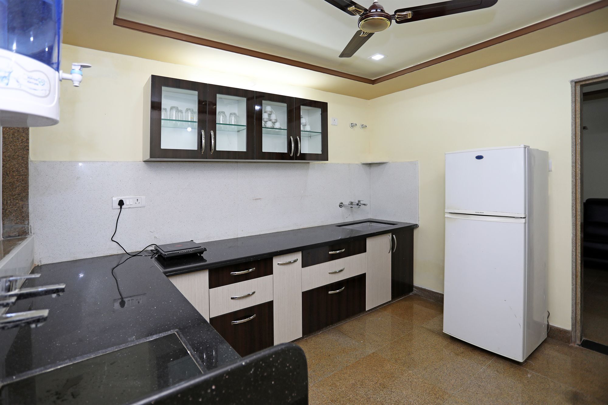 Oyo 9428 Hill View Room Goverdhan Vilas Удайпур Екстериор снимка